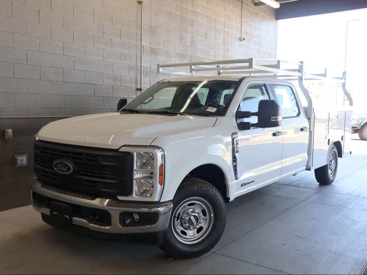 2026 Ford F-250 Super Duty Crew Cab Chassis