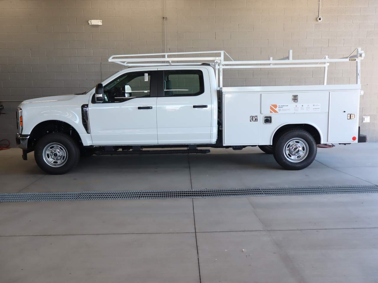 2026 Ford F-250 Super Duty Crew Cab XL