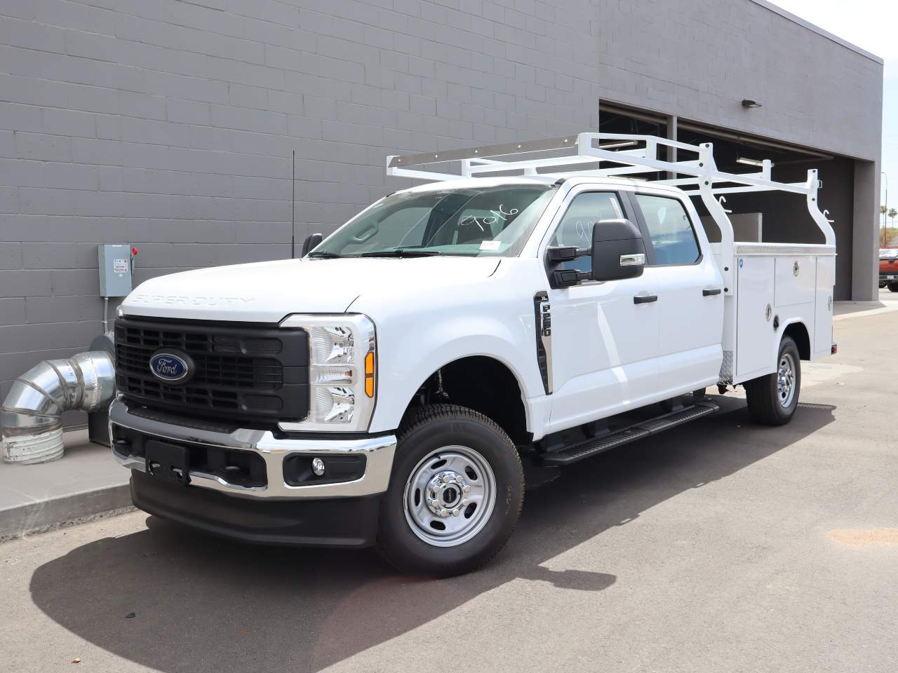 2026 Ford F-250 XL 4x4 Crew Cab 8' Box's photo