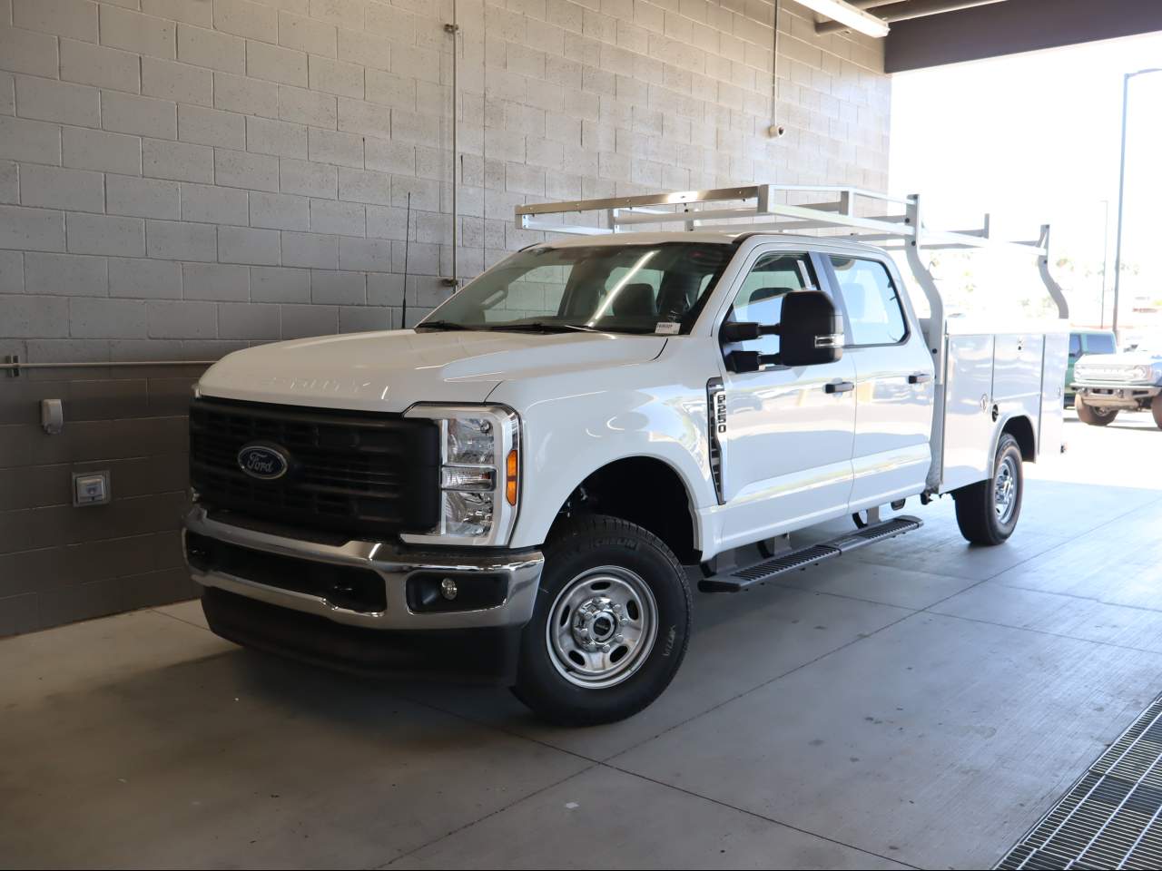2026 Ford F-250 Super Duty Crew Cab Chassis