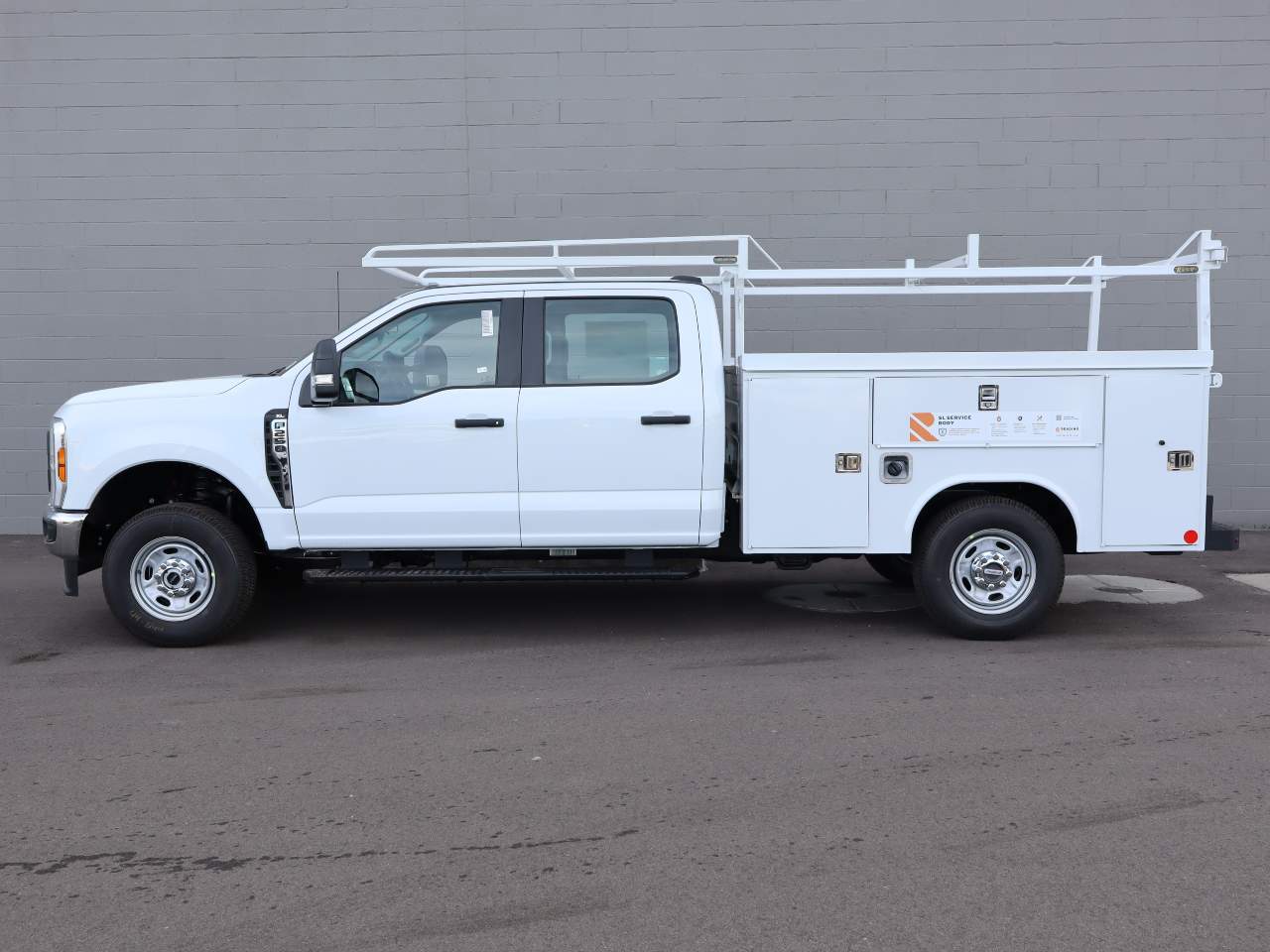 2026 Ford F-250 Super Duty Crew Cab XL