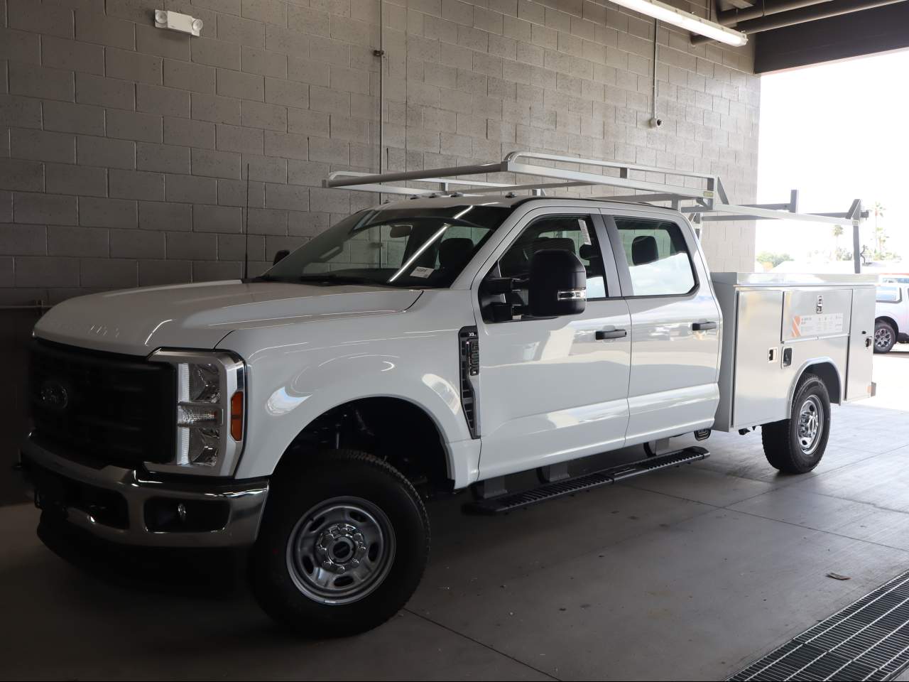 2026 Ford F-250 Super Duty Crew Cab XL