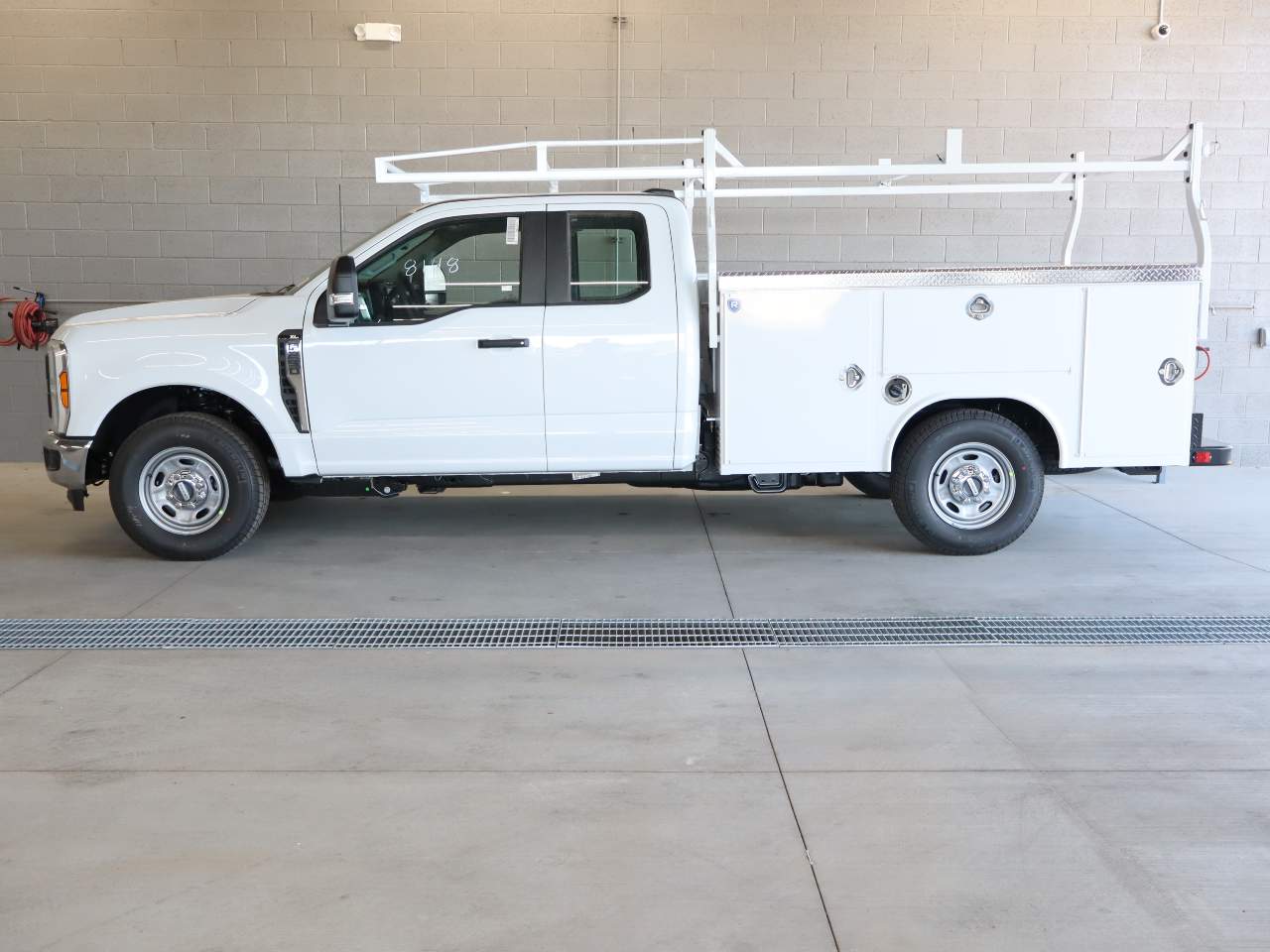 2025 Ford F-250 Super Duty Extended Cab Chassis