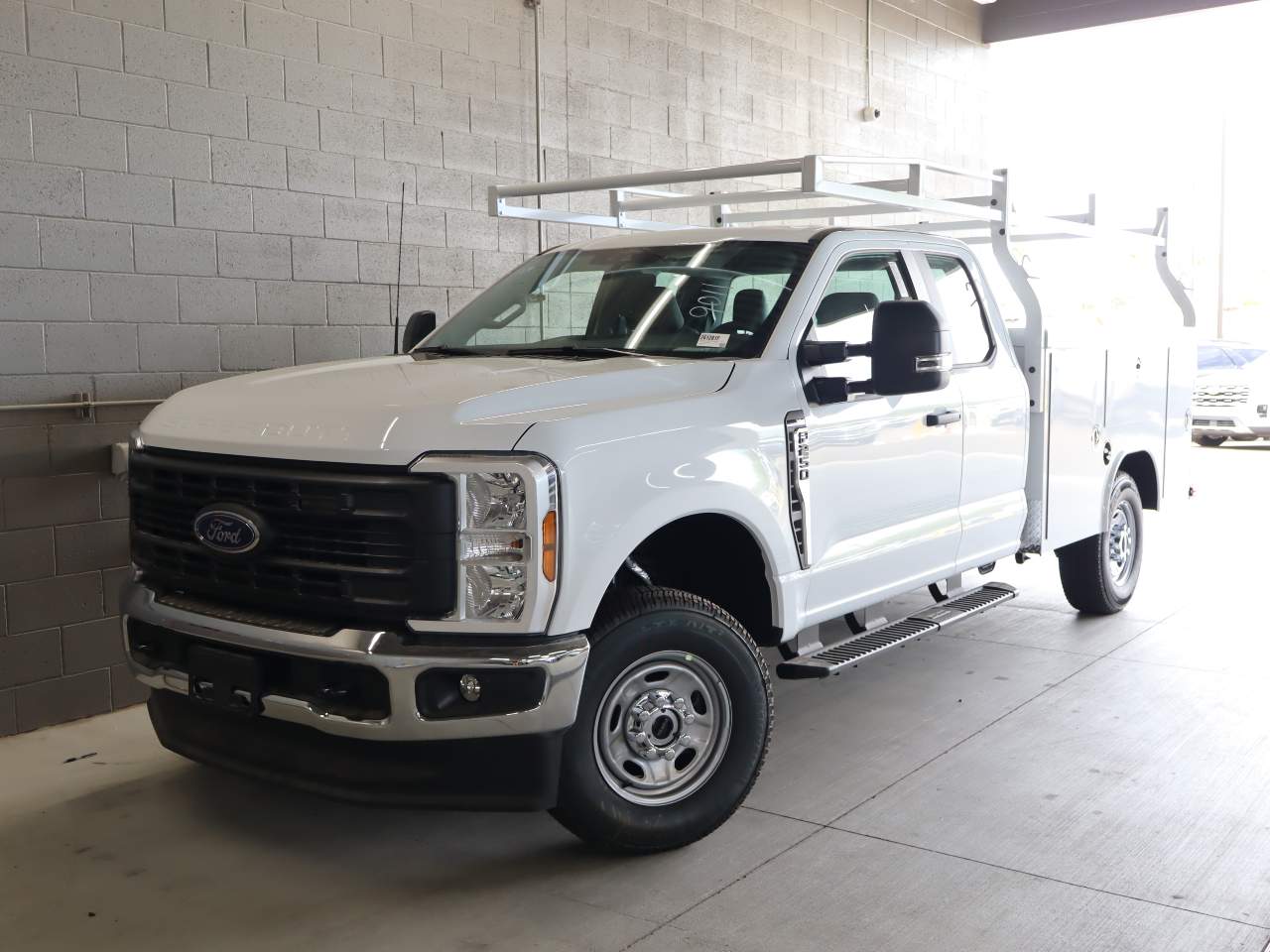2026 Ford F-250 XL 4x4 SuperCab 8' Box's photo