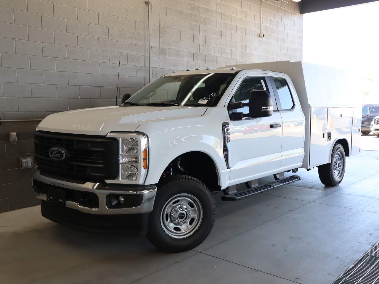 2026 Ford F-250 XL 4x4 SuperCab 8' Box's photo