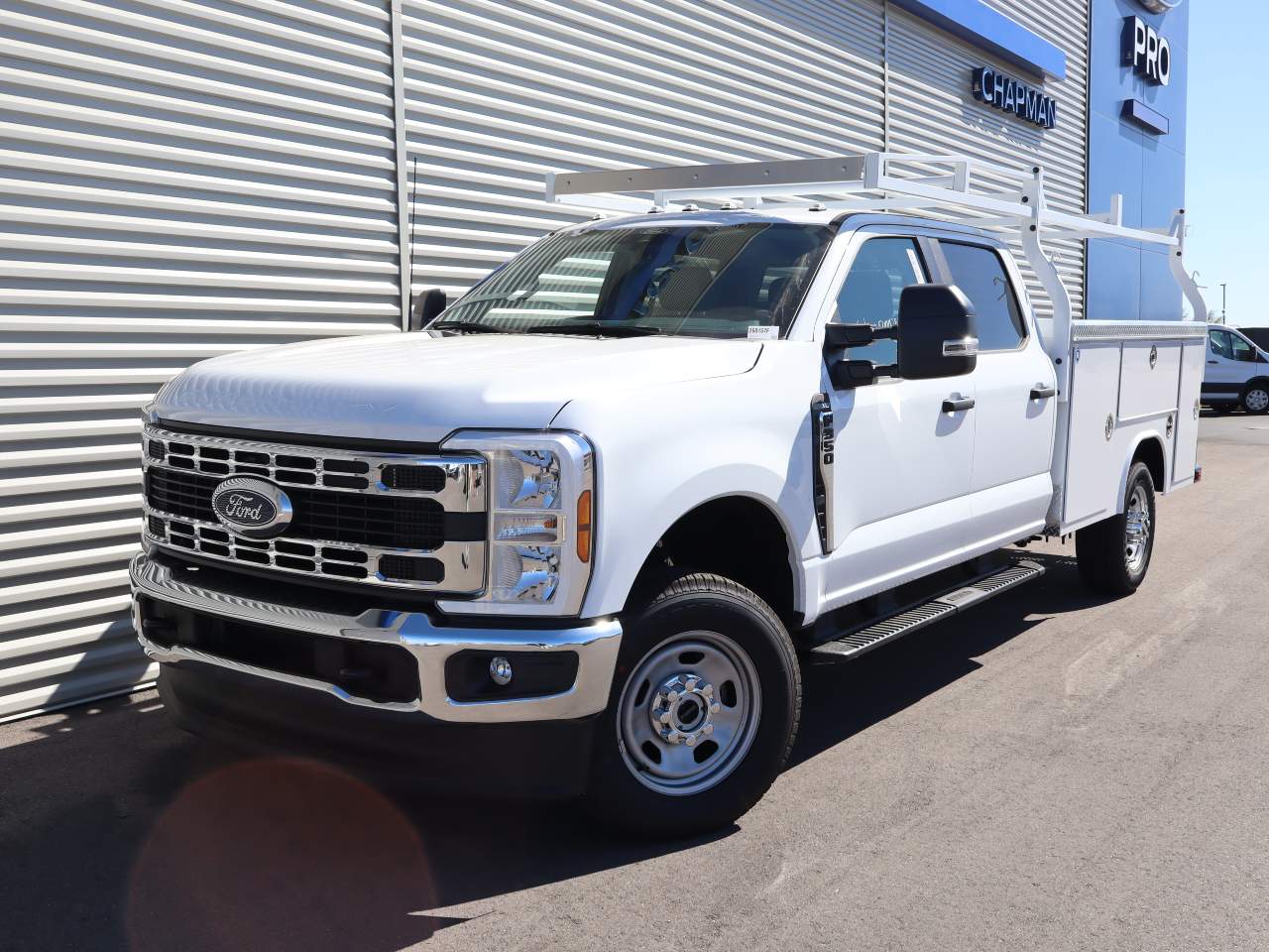 2026 Ford F-350 Super Duty SRW Crew Cab XL