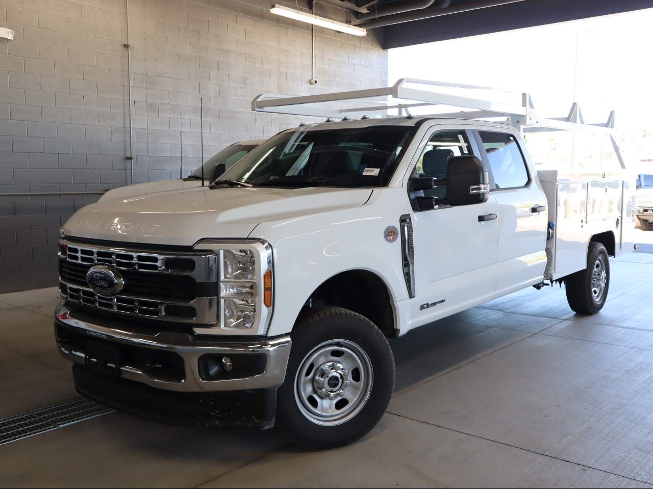 2026 Ford F-350 Super Duty SRW Crew Cab XL