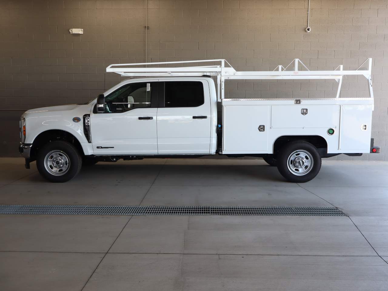 2026 Ford F-350 Super Duty SRW Crew Cab XL