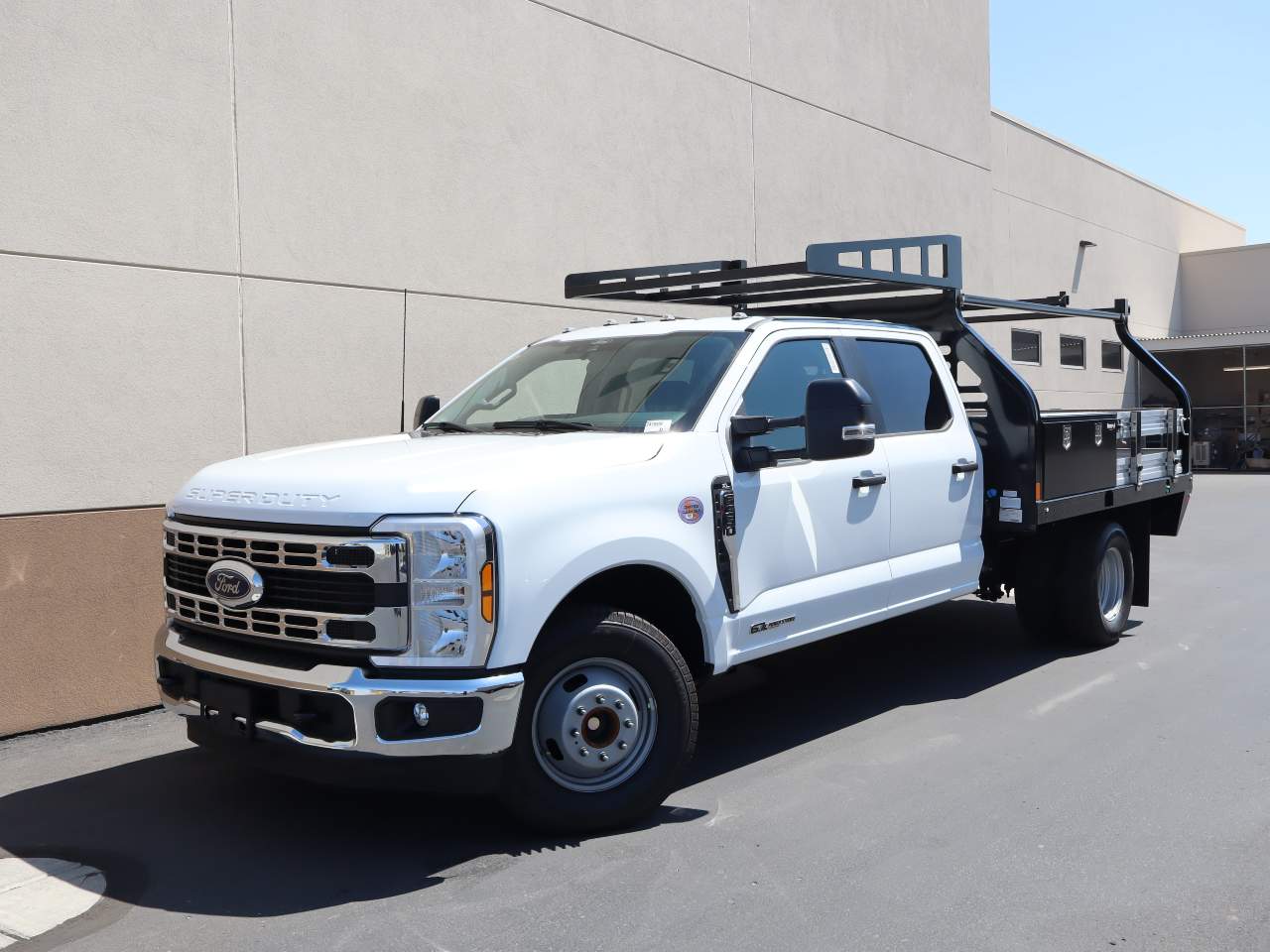 2024 Ford F-350 Super Duty DRW Crew Cab XL