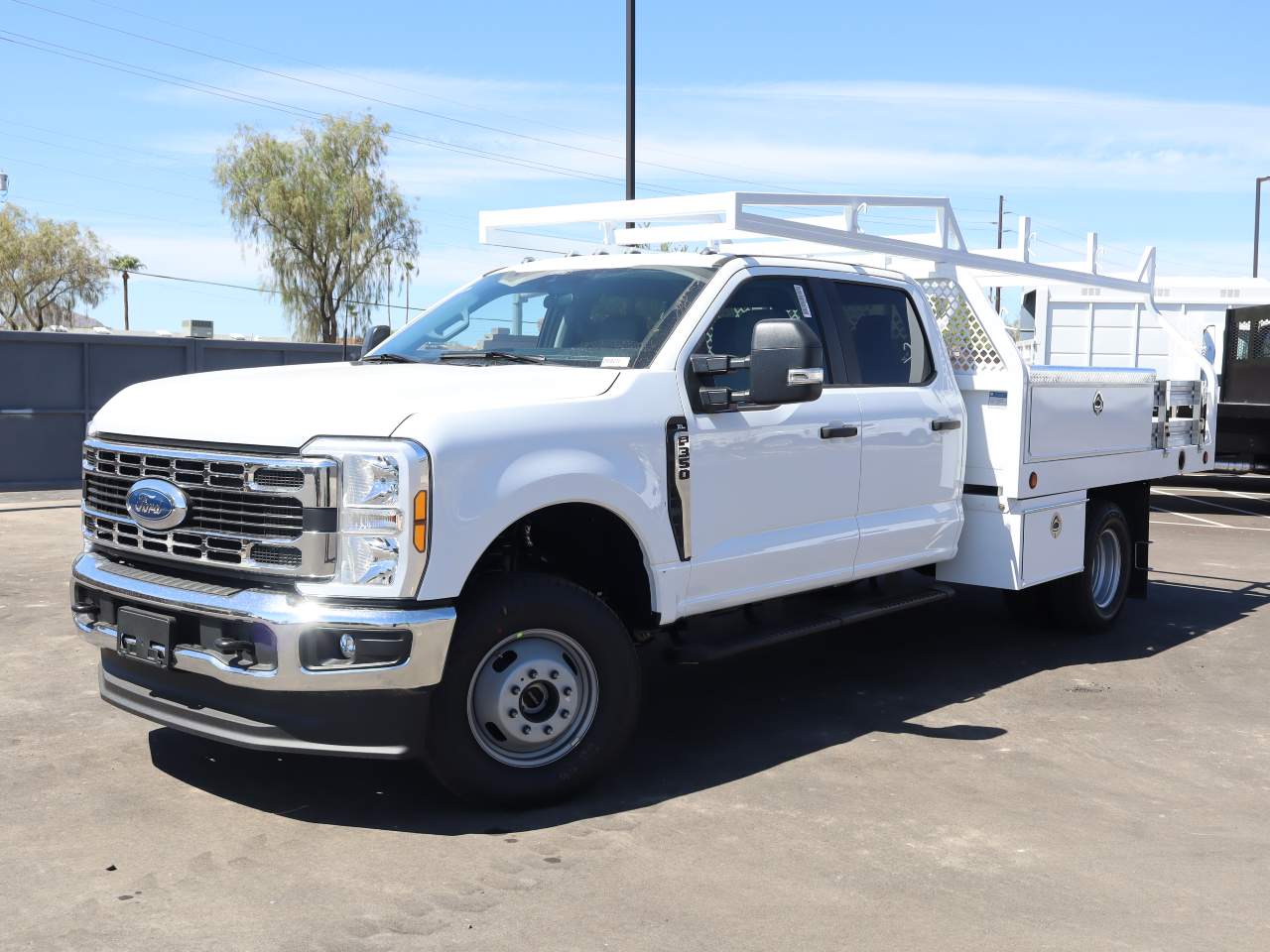 2024 Ford F-350 Super Duty DRW Crew Cab XL