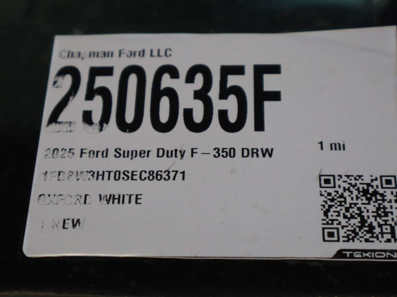 2025 Ford F-350 Super Duty DRW Crew Cab XL