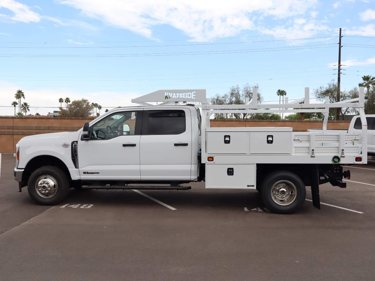 2025 Ford F-350 Super Duty DRW Crew Cab XL