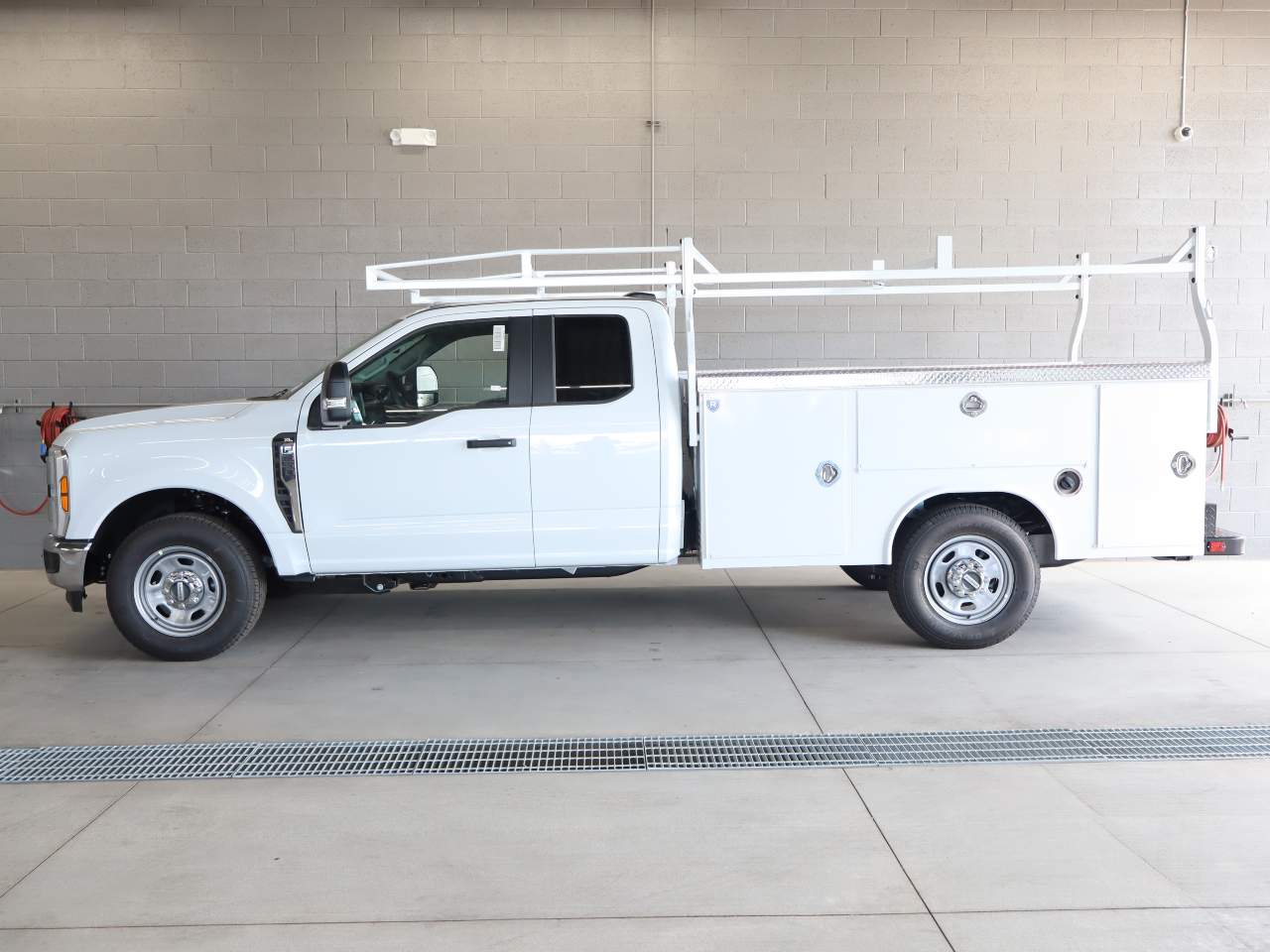 2025 Ford F-350 Super Duty SRW SuperCab XL