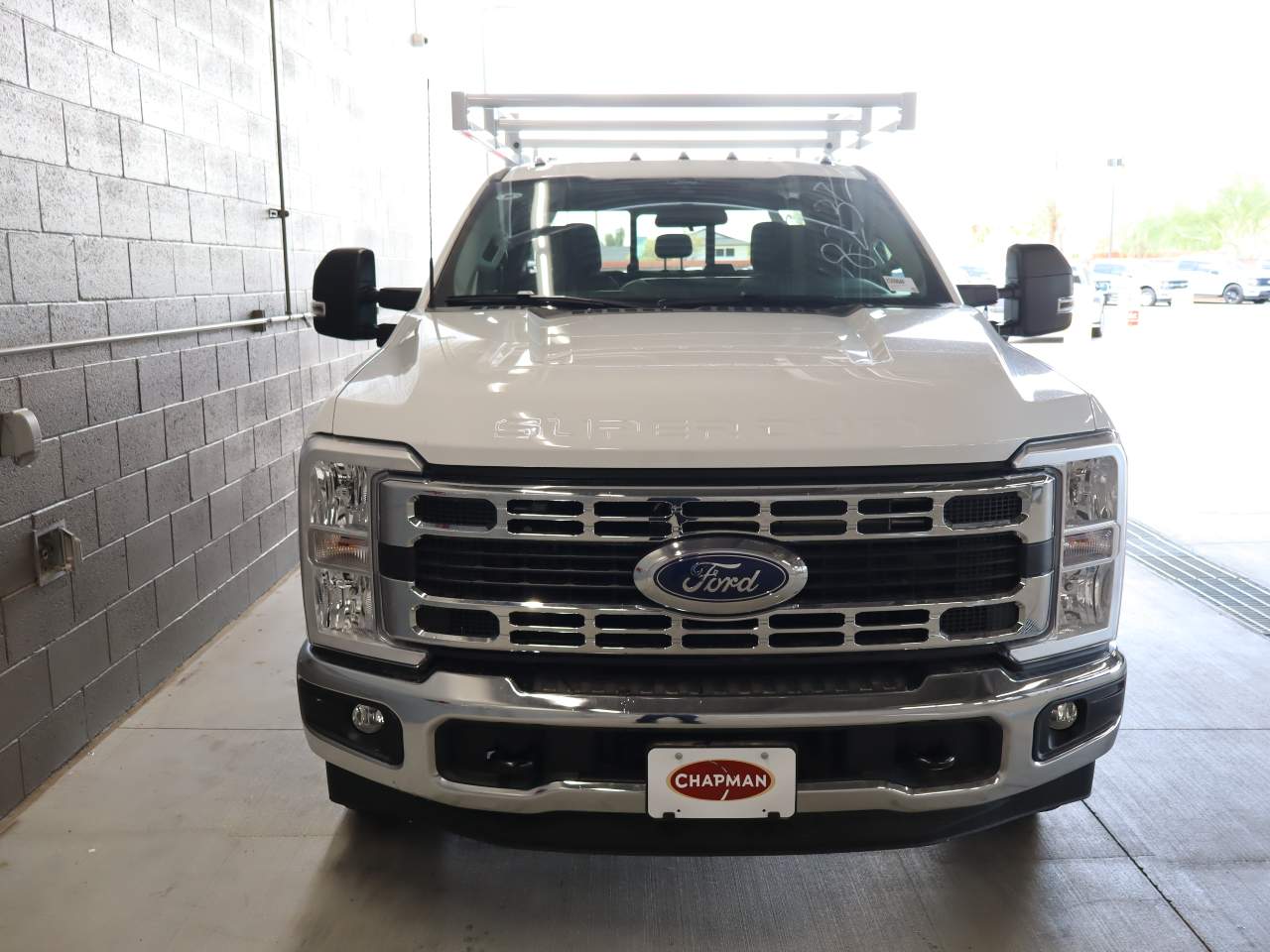 2025 Ford F-350 Super Duty Chassis Cab XL