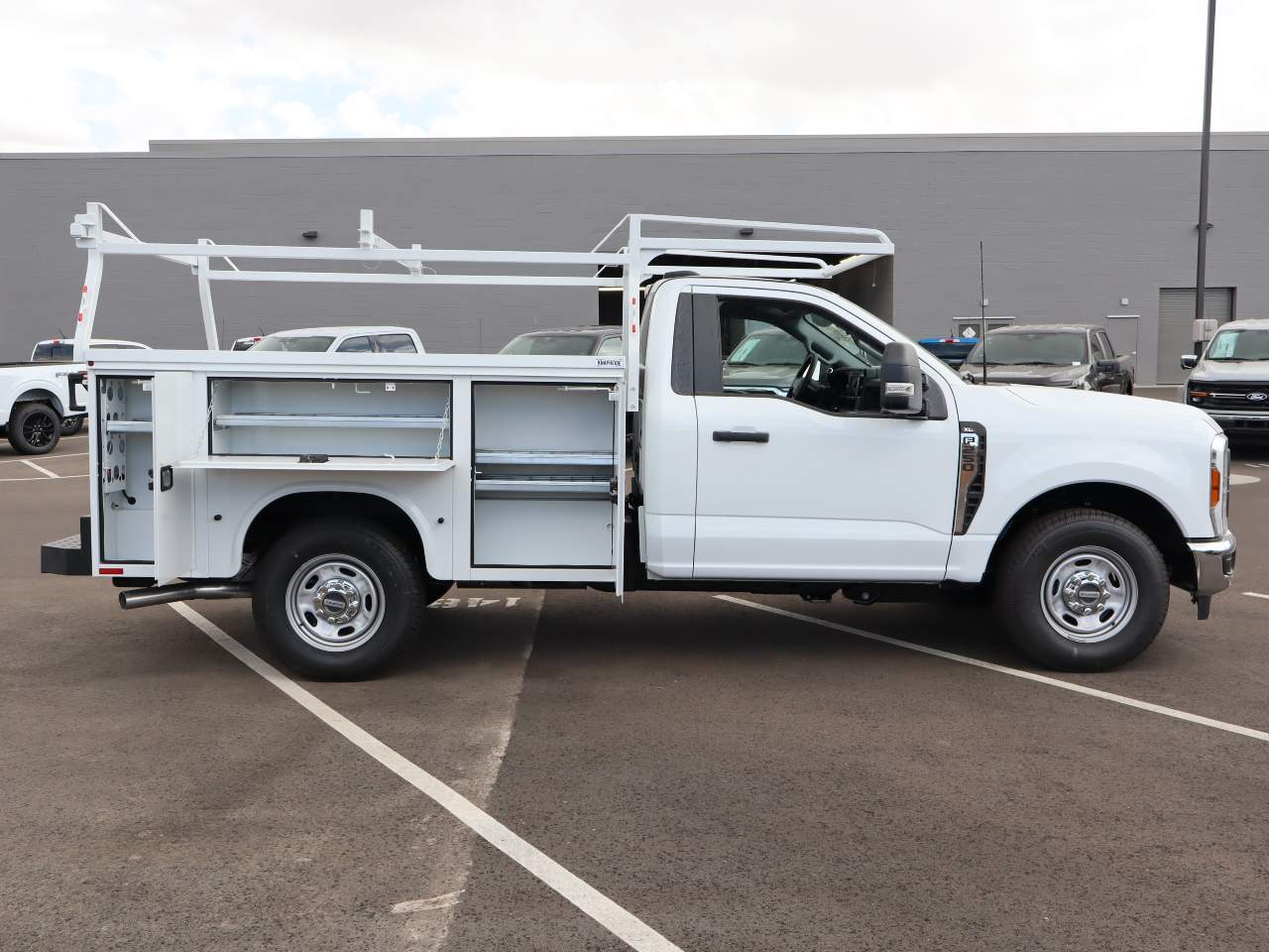 2025 Ford F-250 Super Duty XL - Photo 13