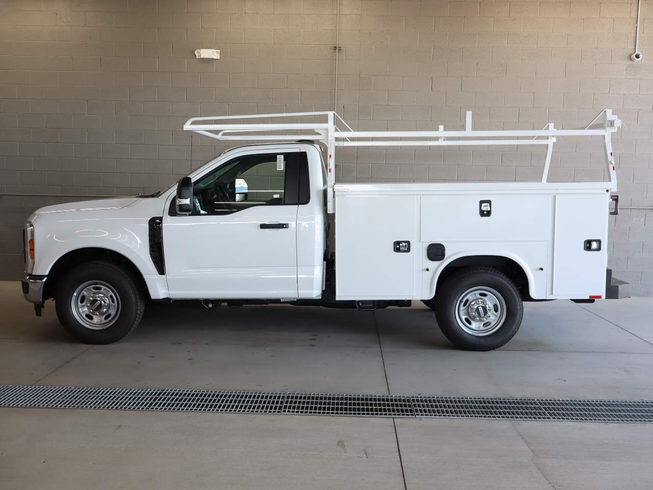 2027 Ford F-250 Super Duty XL