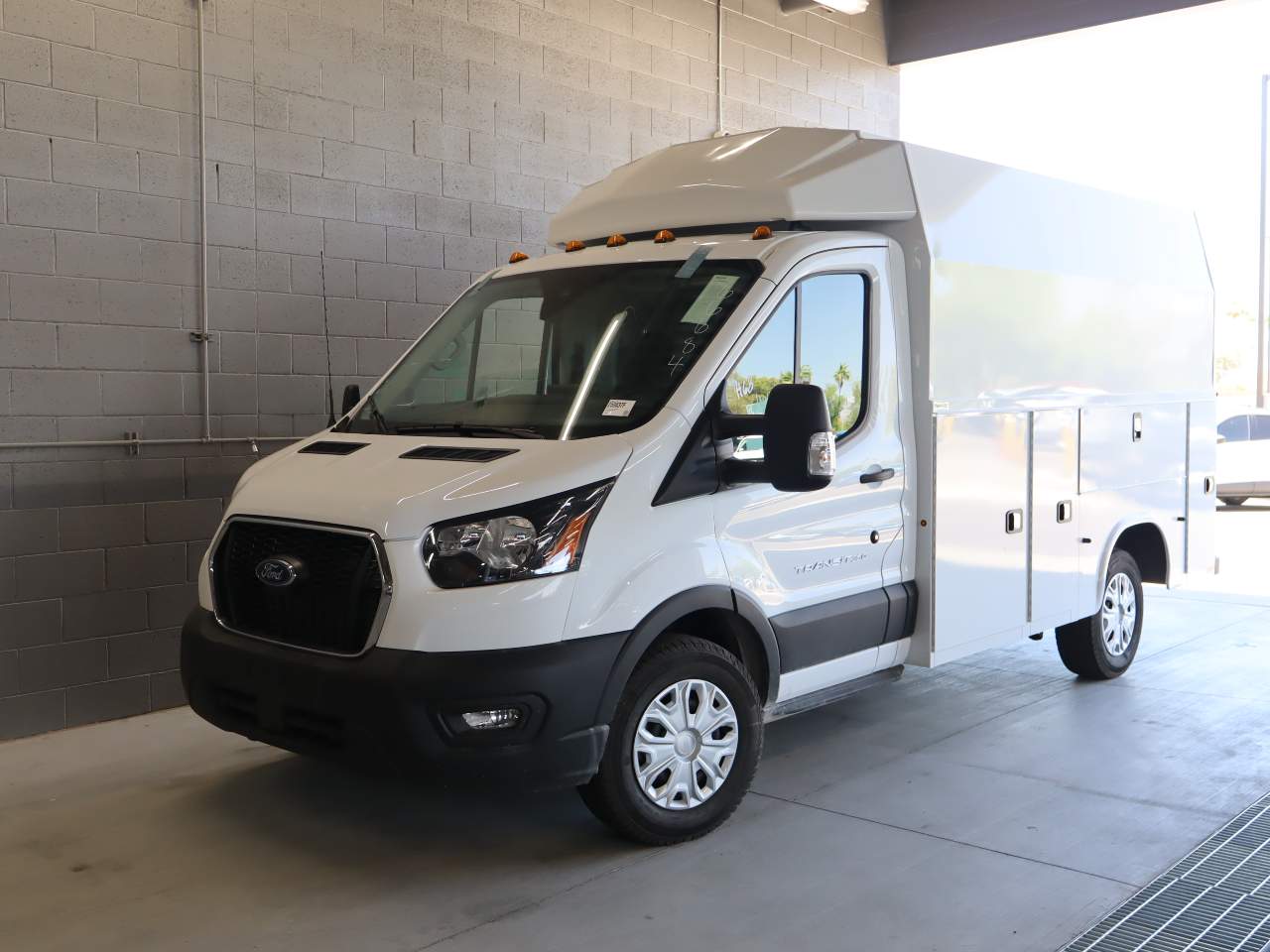2025 Ford Transit Commercial Cutaway Chassis Full-Size
