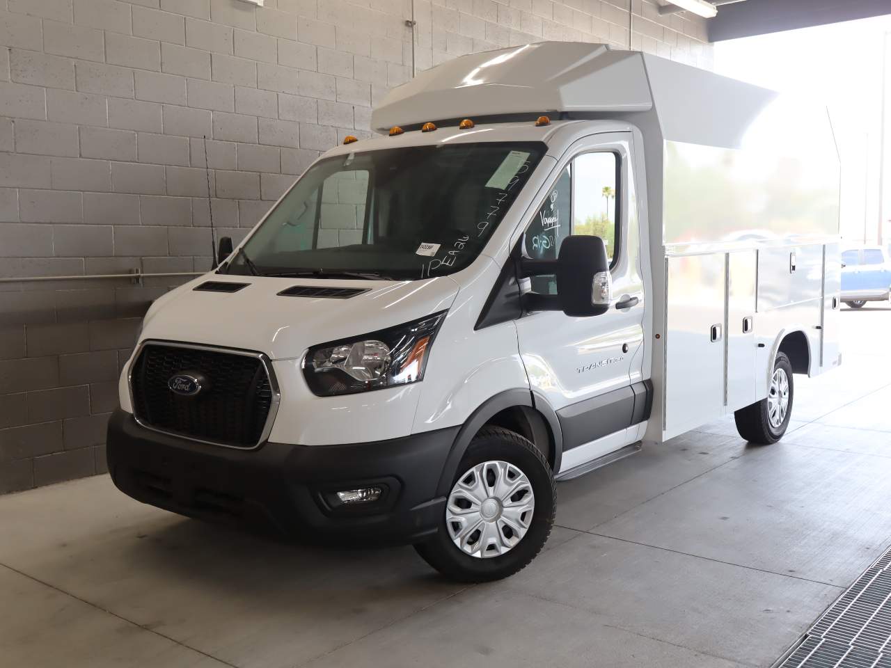 2024 Ford Transit Commercial Cutaway Chassis Full-Size