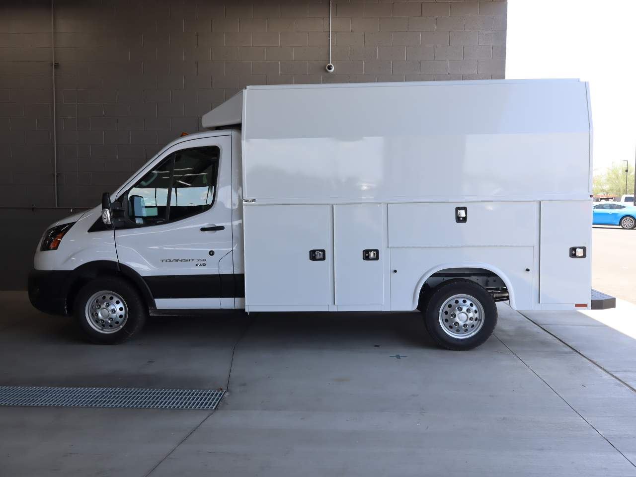 2024 Ford Transit Commercial Cutaway Chassis Full-Size