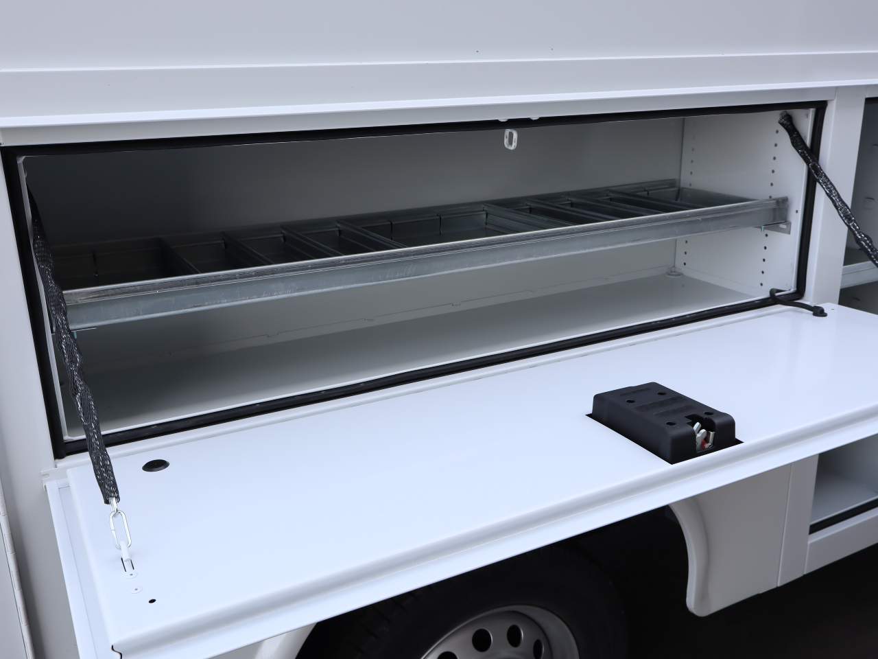 2024 Ford Transit Cutaway Base - Photo 17