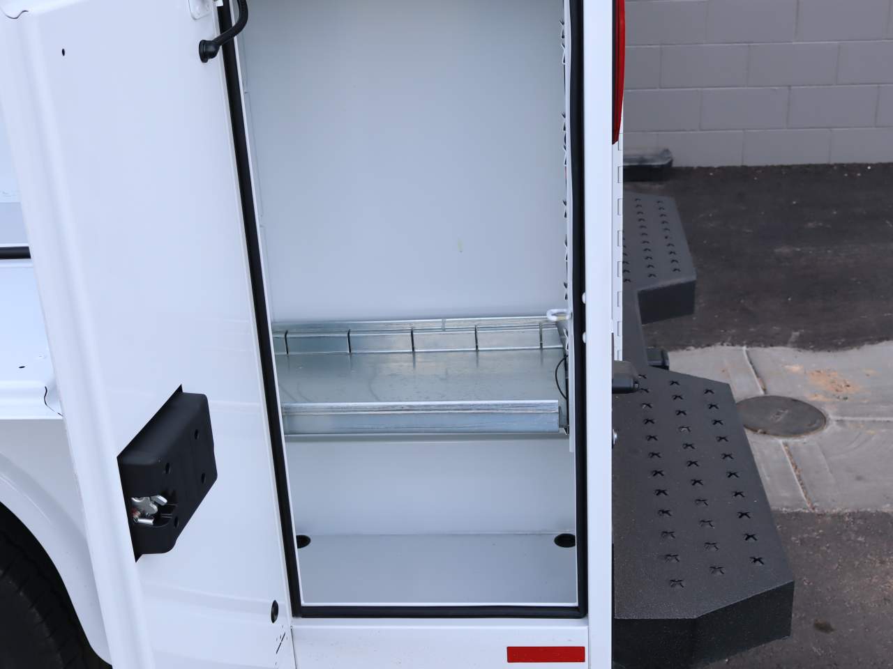 2024 Ford Transit Cutaway Base - Photo 12