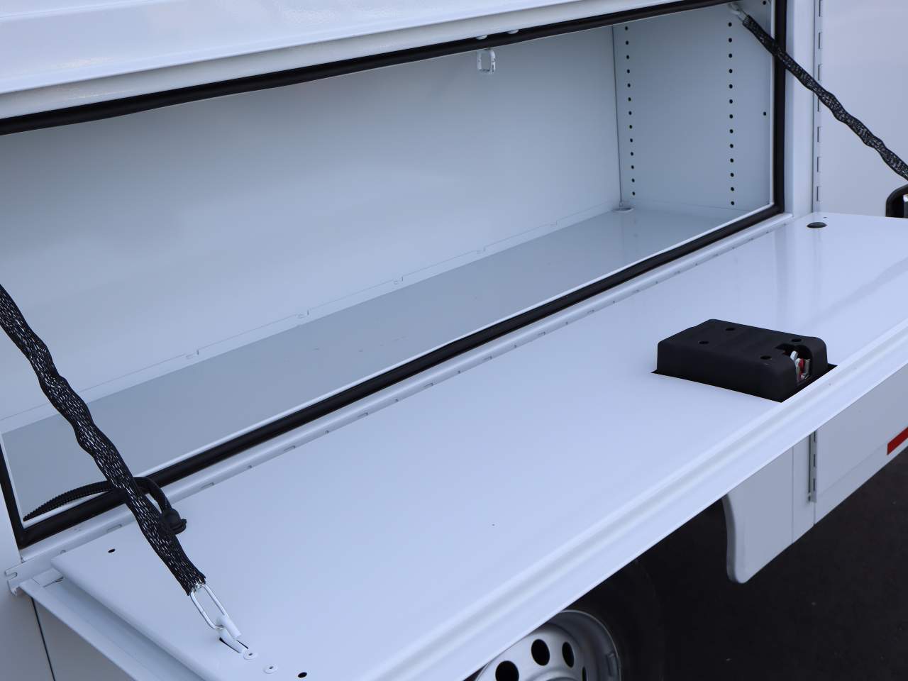 2024 Ford Transit Cutaway Base - Photo 11