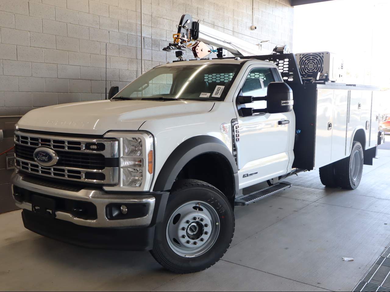 2026 Ford F-600 Super Duty Chassis Cab XL's photo