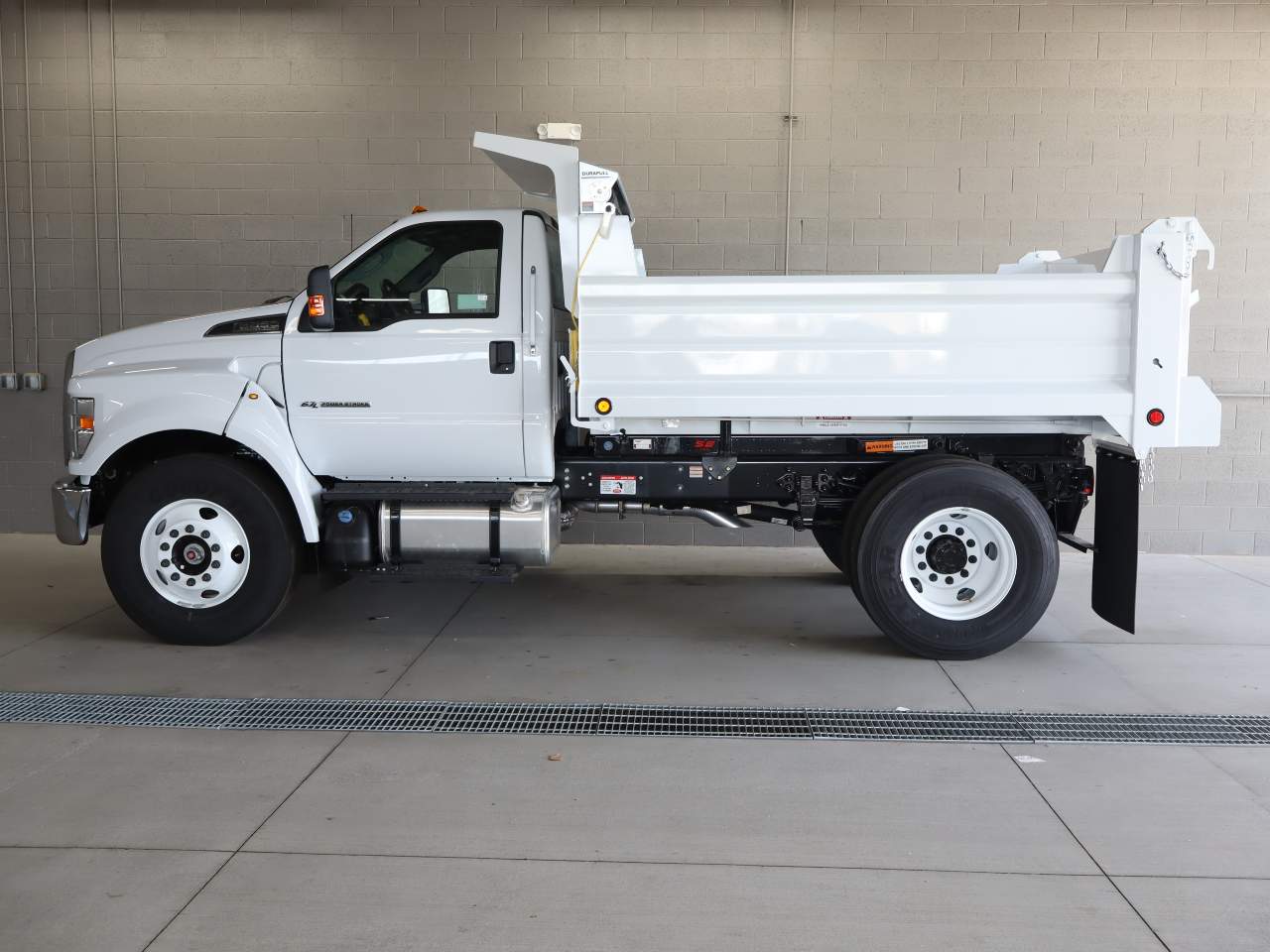 2027 Ford F-650 Super Duty Chassis