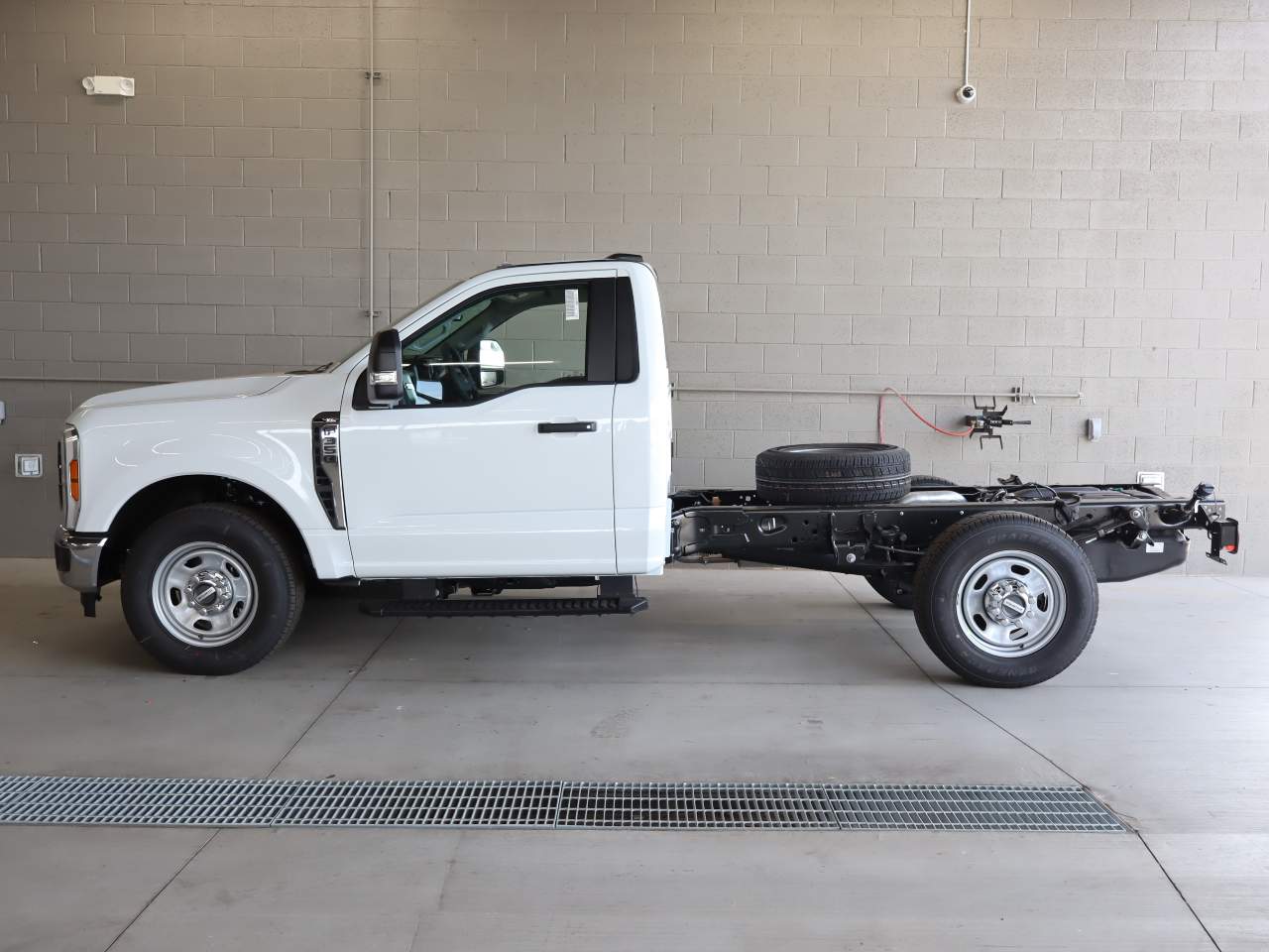 2026 Ford F-350 Super Duty SRW XL