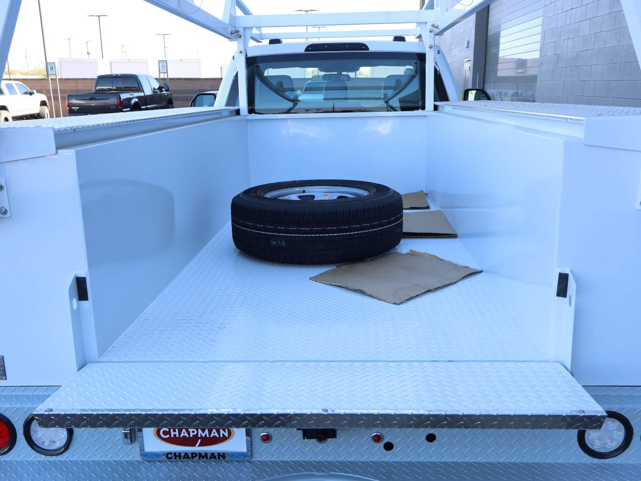 2025 Ford F-350 Super Duty Chassis Cab XL - Photo 6