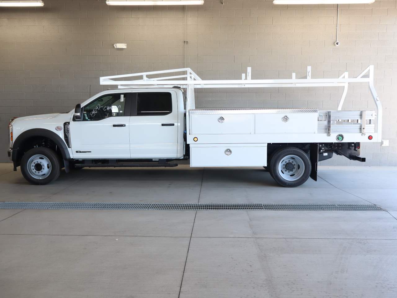 2026 Ford F-550 Super Duty Crew Cab Chassis