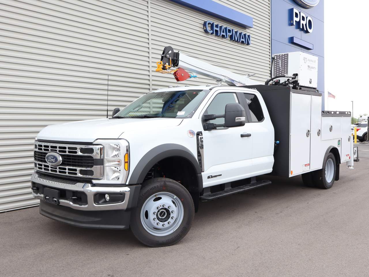 2026 Ford F-550 Super Duty Chassis Cab XL's photo