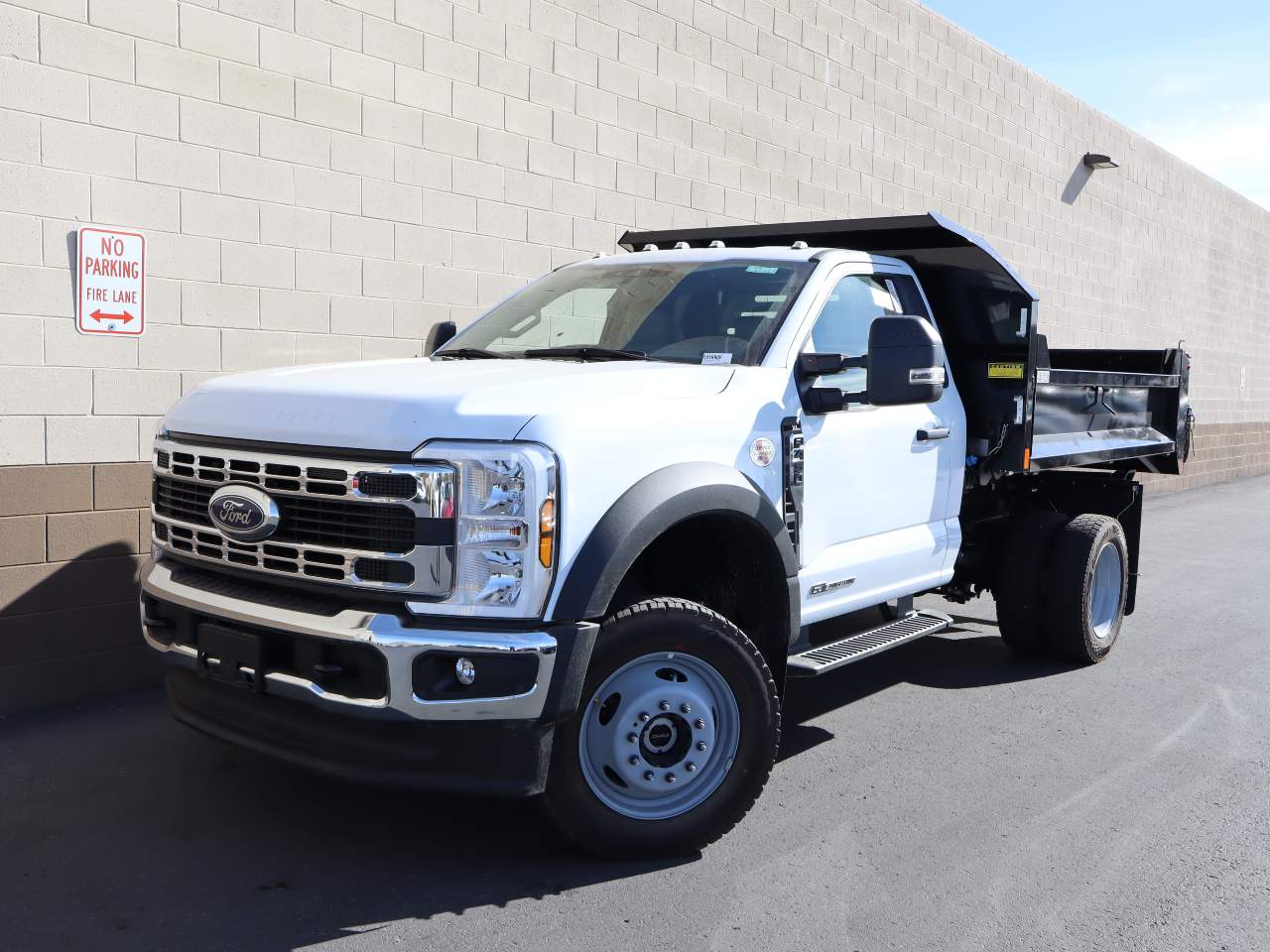 2024 Ford F-450 Super Duty Chassis