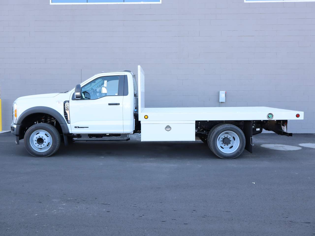 2024 Ford F-550 Super Duty Chassis