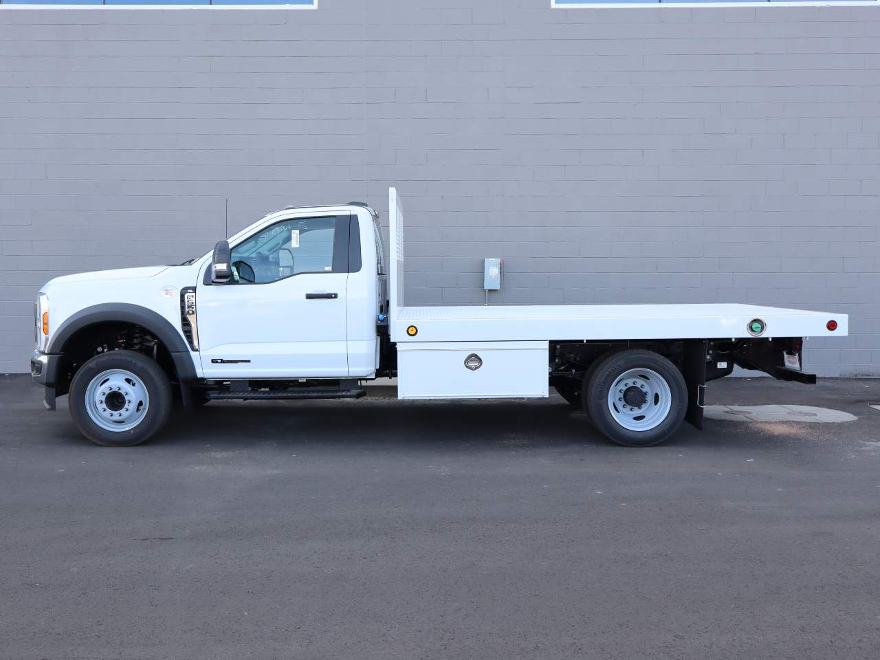 2024 Ford F-550 Super Duty Chassis