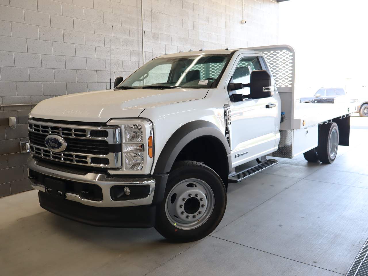2025 Ford F-550 Super Duty Chassis