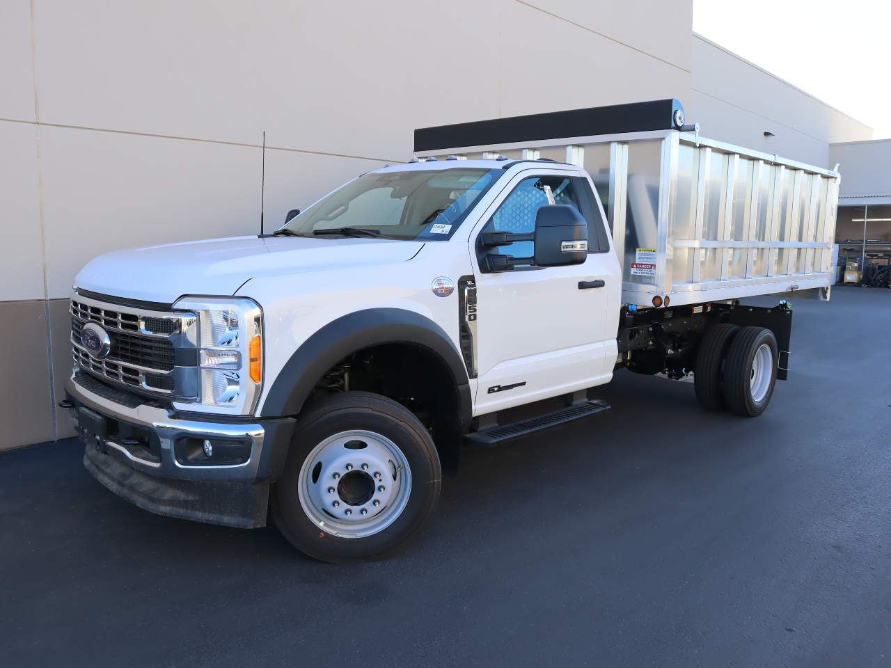 2023 Ford F-550 Super Duty Chassis