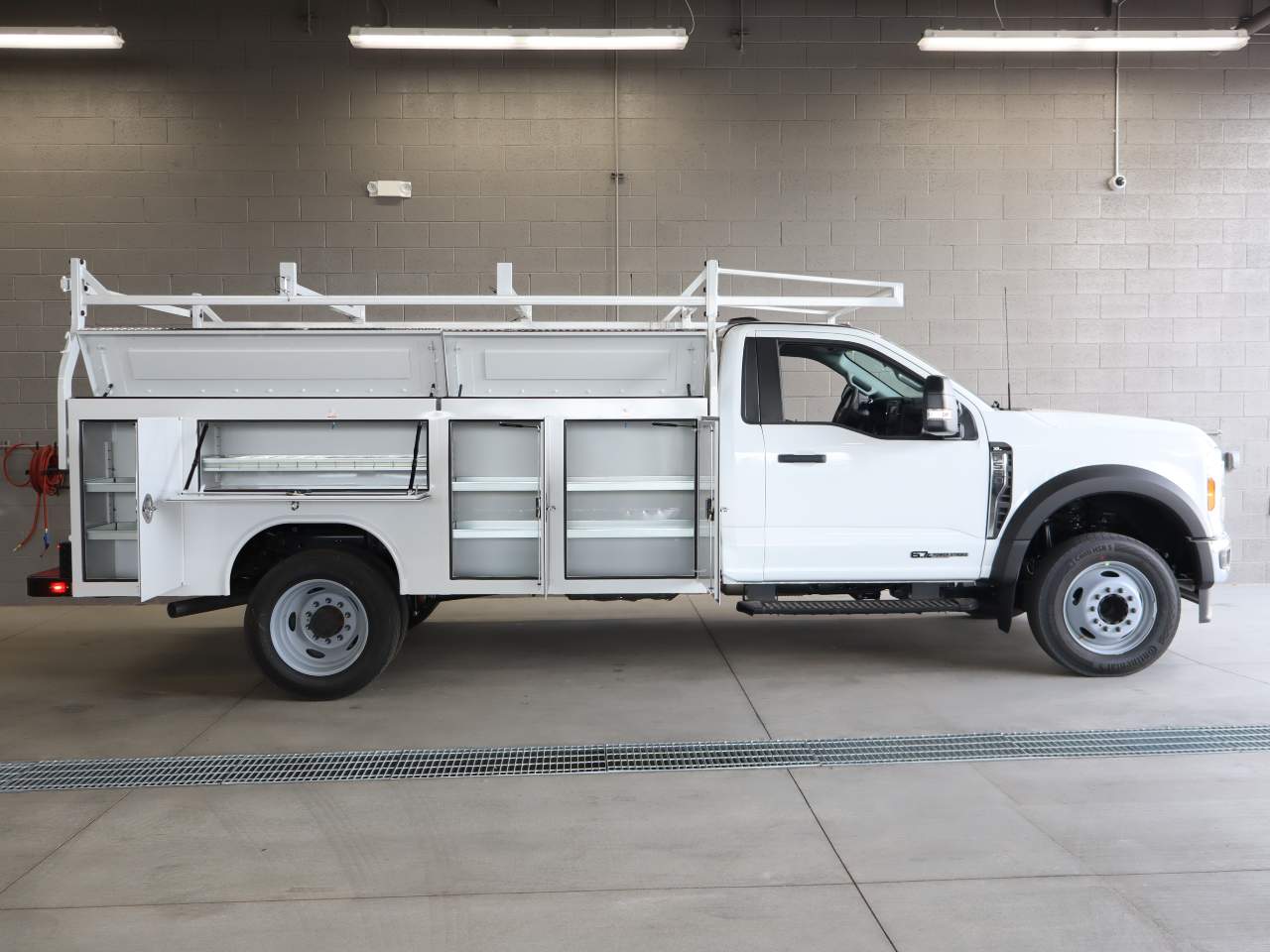 2025 Ford F-550 Super Duty Chassis Cab XL - Photo 14