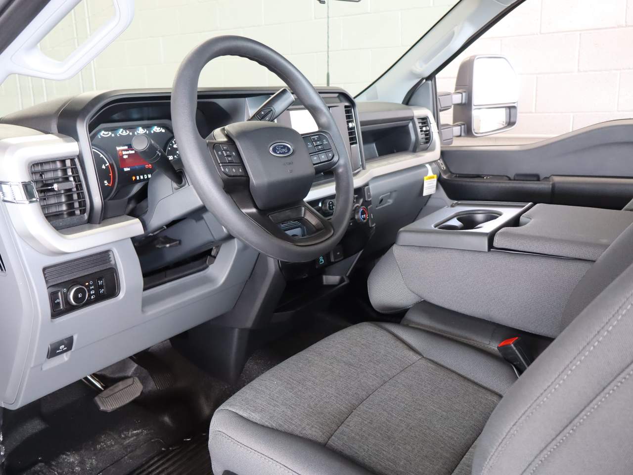 2025 Ford F-550 Super Duty Chassis Cab XL - Photo 21