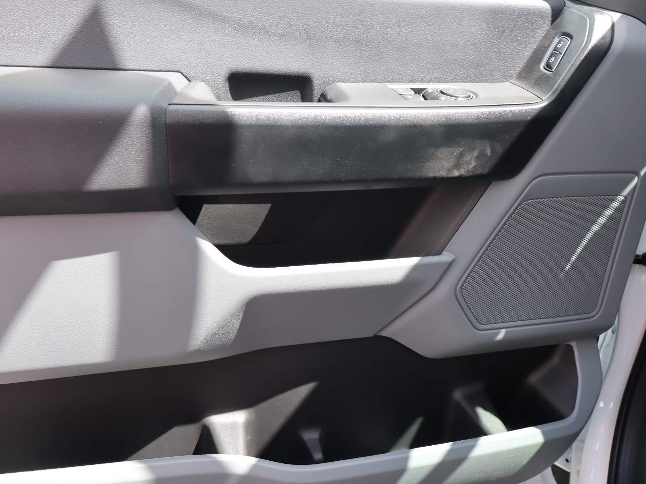 2025 Ford F-550 Super Duty Chassis Cab XL - Photo 35