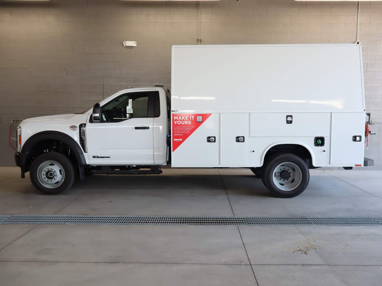 2025 Ford F-550 Super Duty Chassis