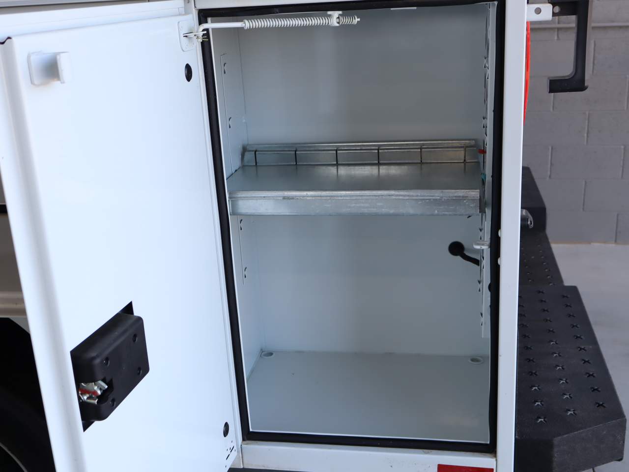 2025 Ford F-550 Super Duty Chassis Cab XL - Photo 12