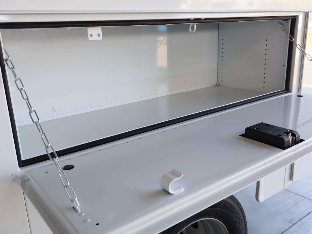 2025 Ford F-550 Super Duty Chassis Cab XL - Photo 11