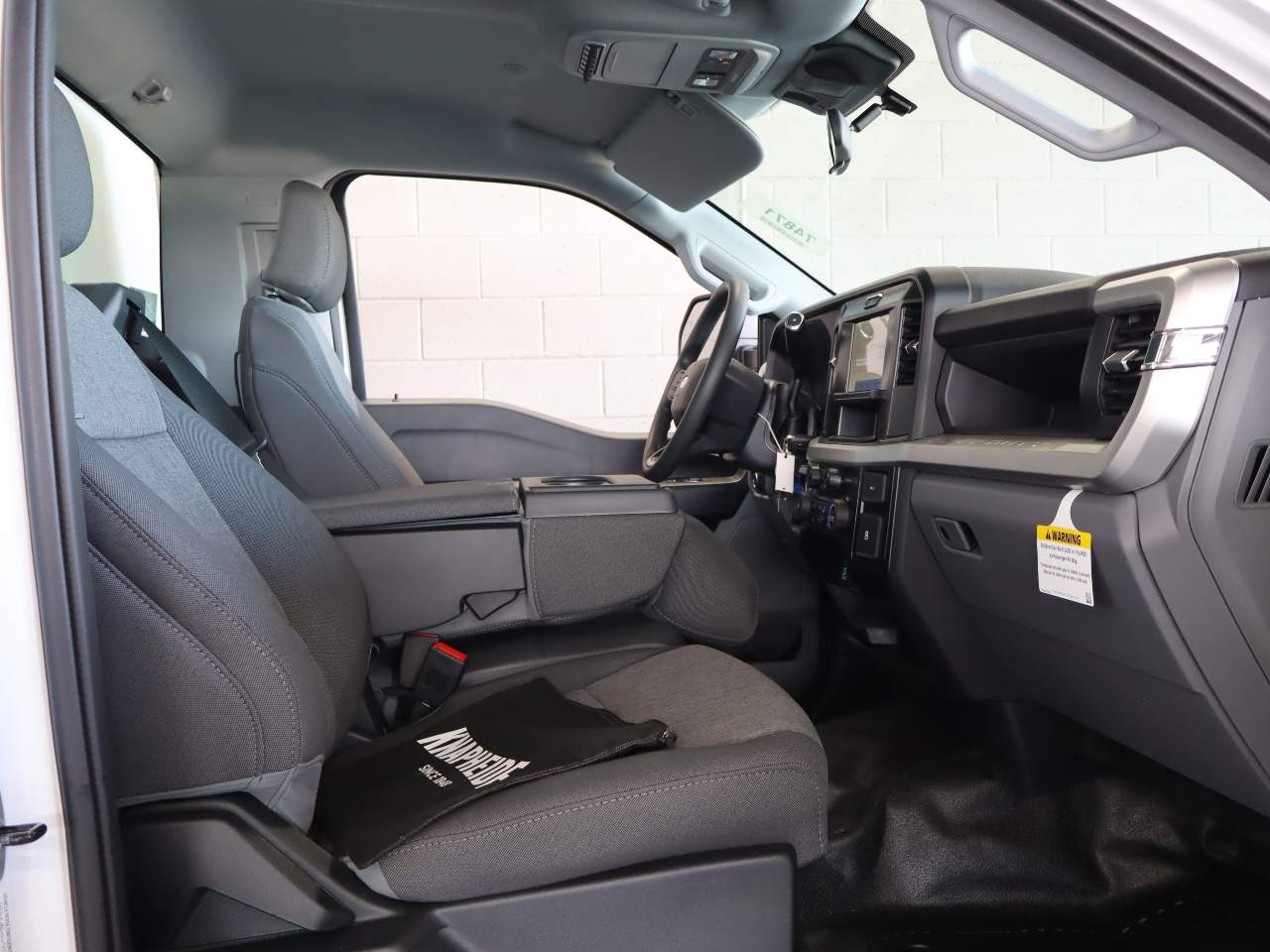2025 Ford F-550 Super Duty Chassis Cab XL - Photo 21
