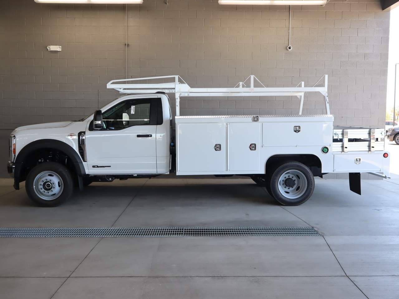 2025 Ford F-550 Super Duty Chassis