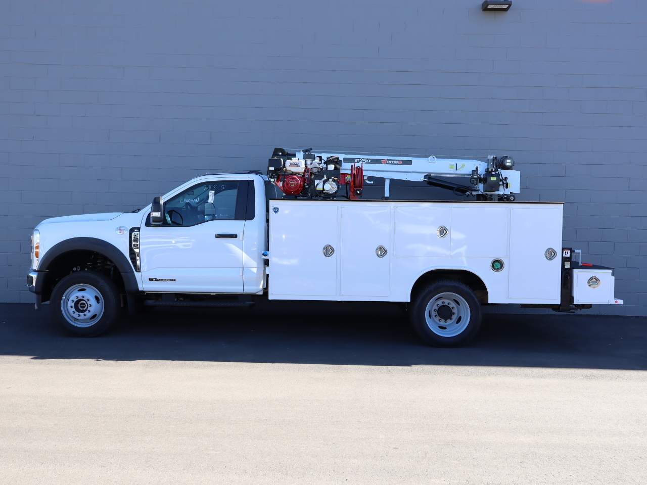 2024 Ford F-550 Super Duty Chassis