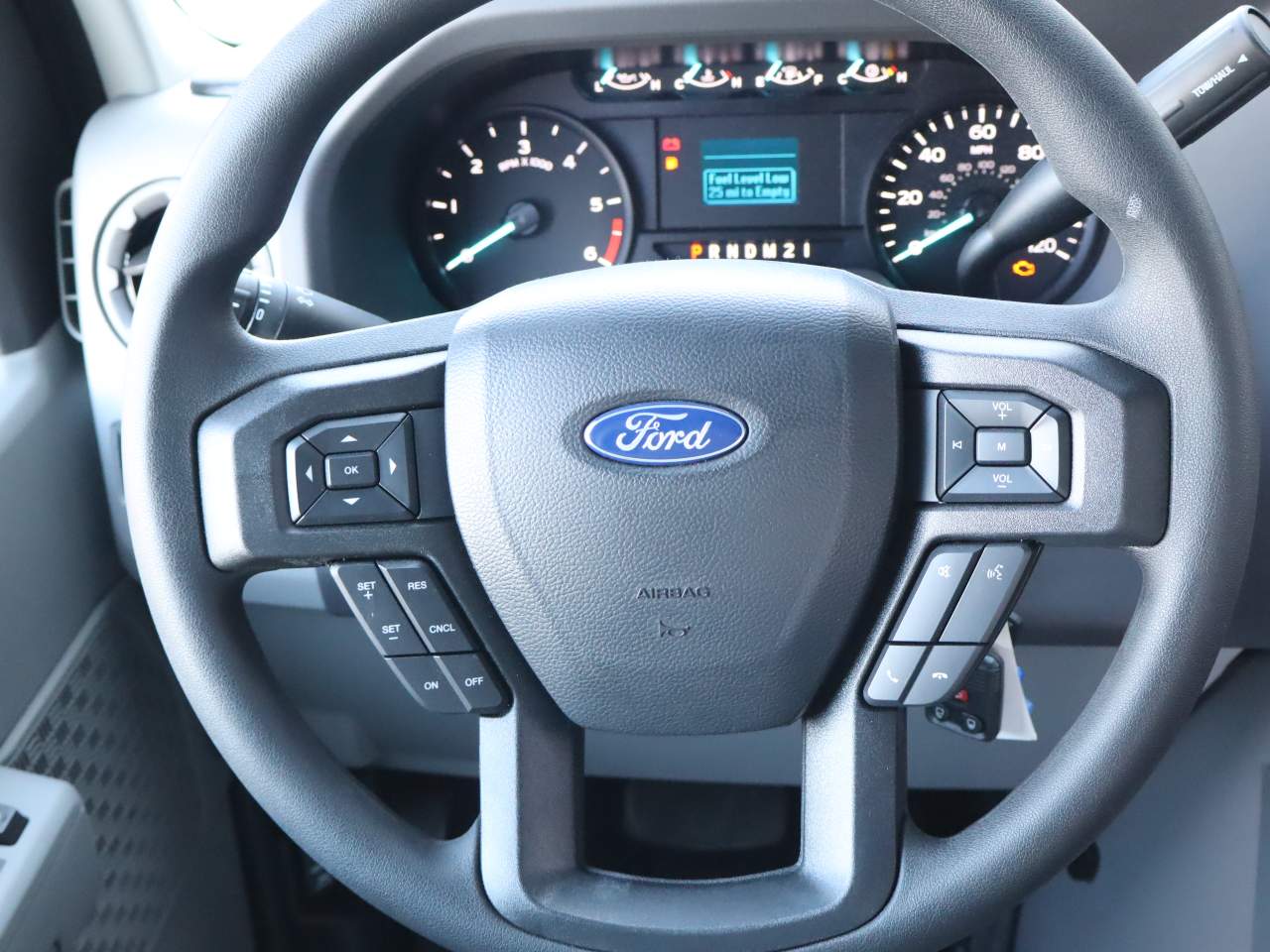 2025 Ford E-Series Cutaway Base - Photo 17