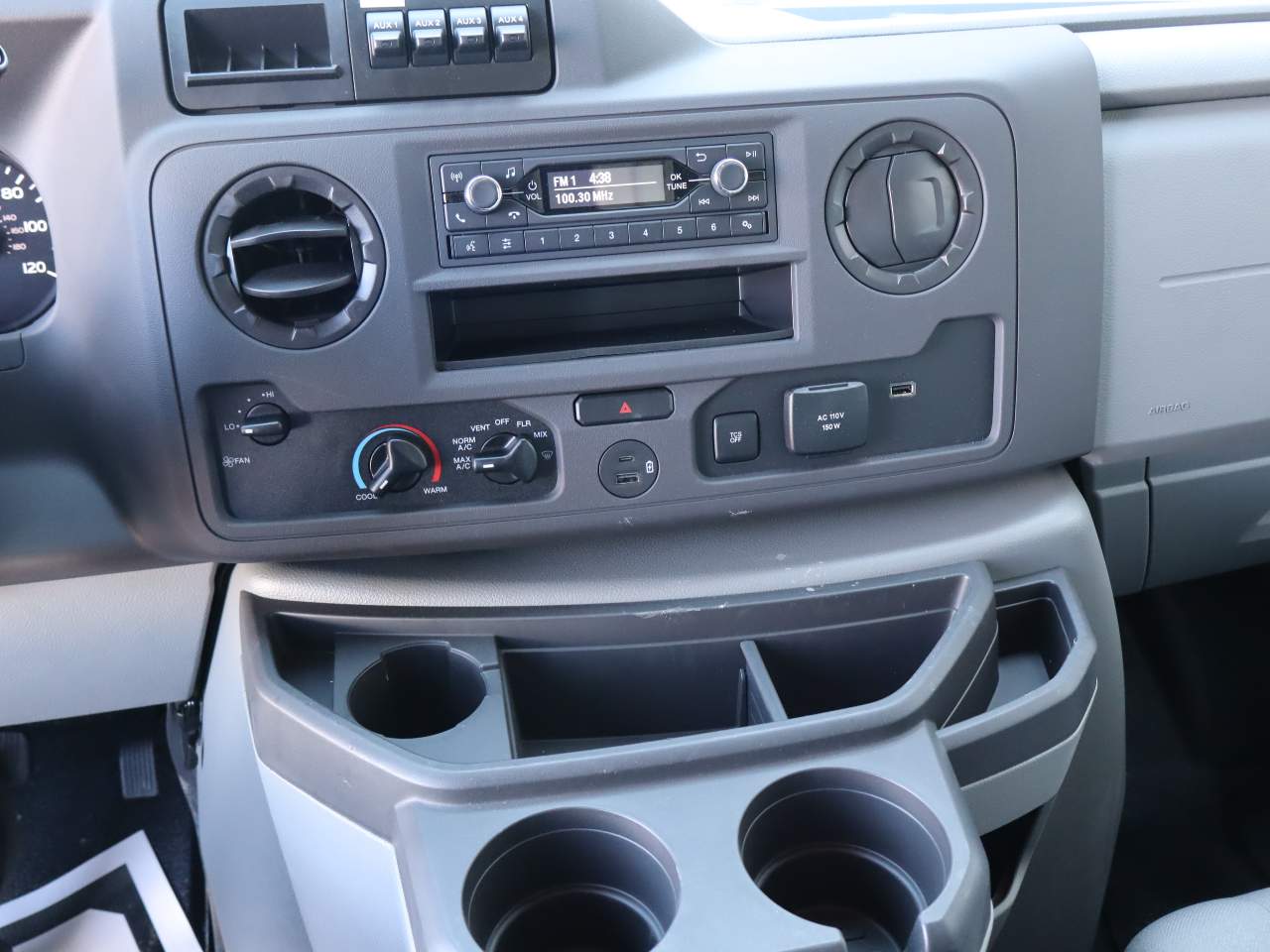 2025 Ford E-Series Cutaway Base - Photo 20