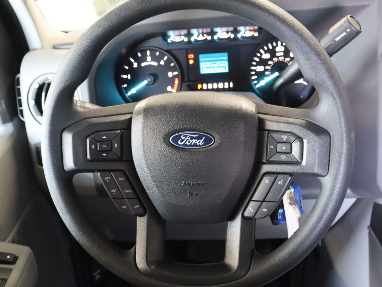 2025 Ford E-Series Cutaway Base - Photo 23