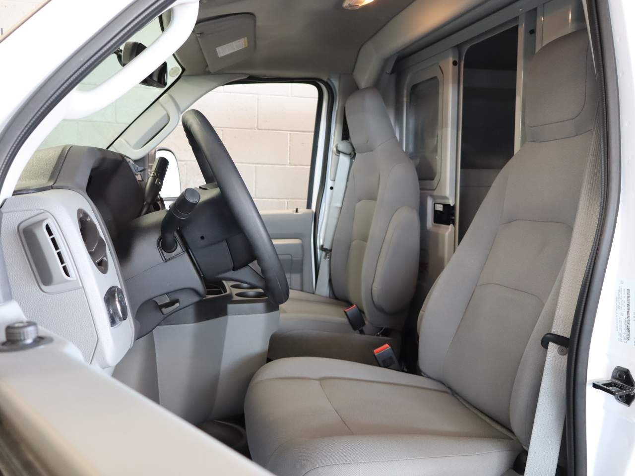 2025 Ford E-Series Cutaway Base - Photo 21